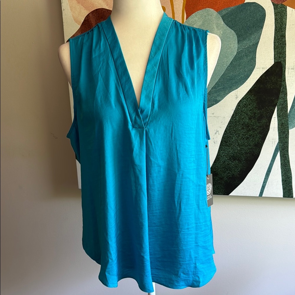 Vince Camuto Blue Sleeveless Blouse 💙